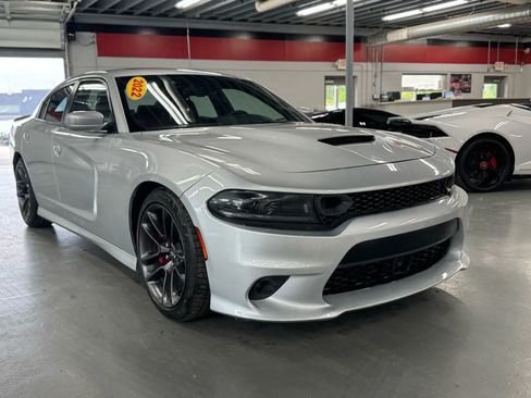 Used 2022 Dodge Charger Scat Pack w/ Plus Group image 3