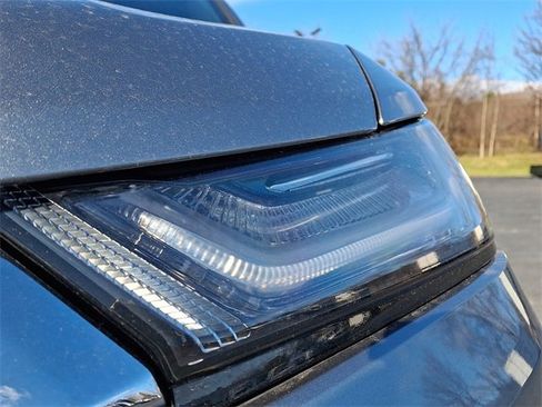 Used 2023 Chevrolet Traverse LT image 12