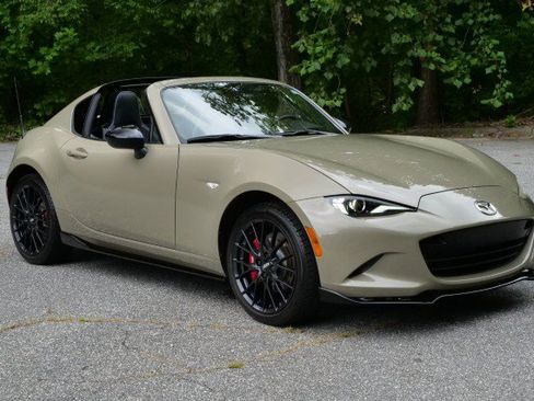 Used 2024 MAZDA MX-5 Miata RF Club w/ Weather Package RWD image 4