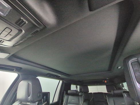 Used 2023 Cadillac Escalade ESV Sport w/ LPO, ONYX Package image 17