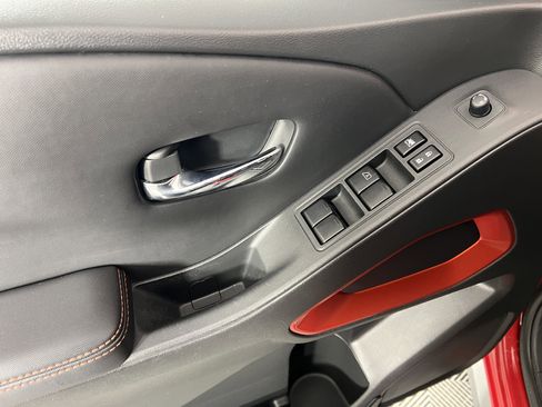 Used 2022 Nissan Frontier PRO-4X w/ Technology Package image 17