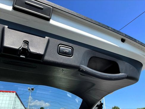 Certified 2025 Hyundai Tucson SEL AWD/4WD image 20