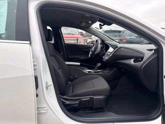 Used 2024 Chevrolet Malibu LT FWD image 16