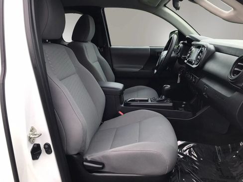 Used 2020 Toyota Tacoma SR w/ SX Package AWD/4WD image 2