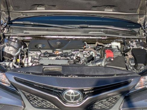 Used 2019 Toyota Camry SE image 21