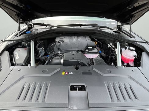 Certified 2026 Genesis GV70 2.5T AWD/4WD image 9