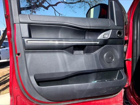 Used 2019 Ford Expedition XLT w/ Equipment Group 202A image 21