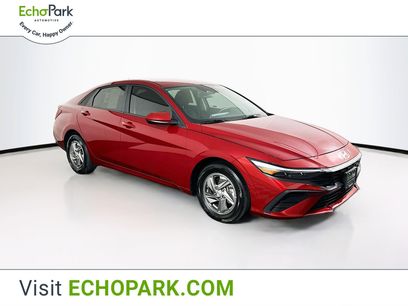 Used 2025 Hyundai Elantra SE