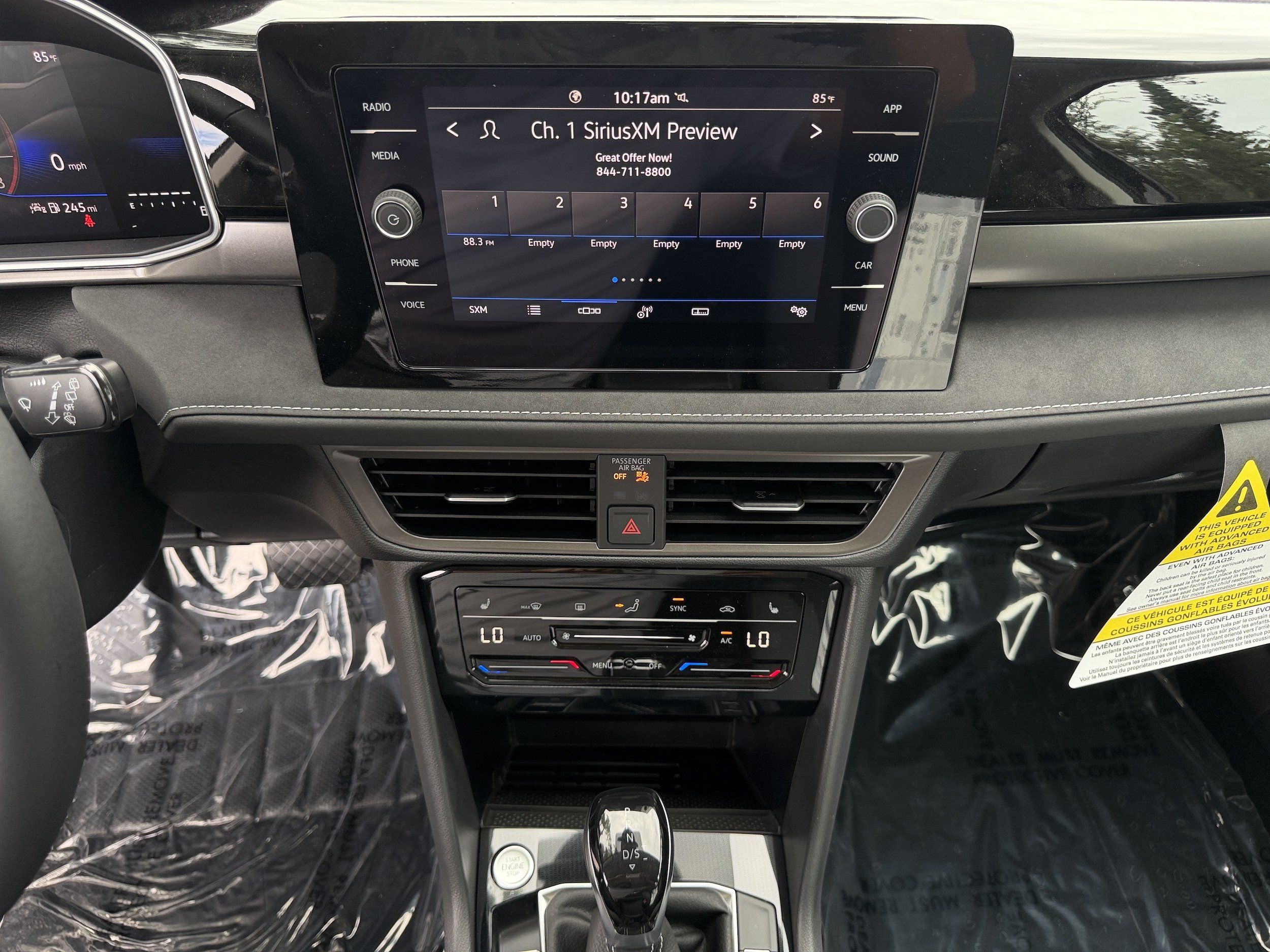 New 2026 Volkswagen Taos SE FWD image 23