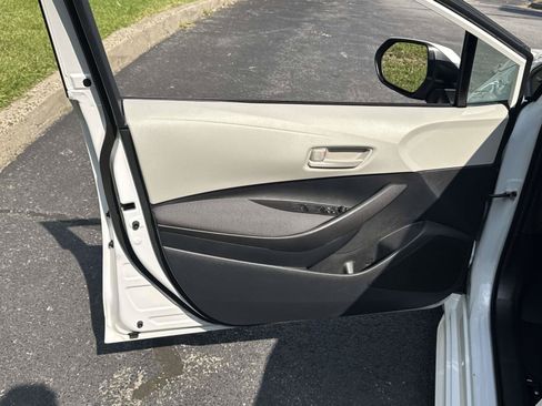 Certified 2026 Toyota Corolla LE w/ Carpet Mat Package (TMS) FWD image 15