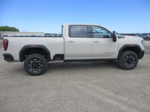 New 2026 GMC Sierra 2500 AT4X AWD/4WD image 3