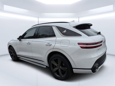 New 2025 Genesis GV70 2.5T w/ Sport Prestige Package image 5