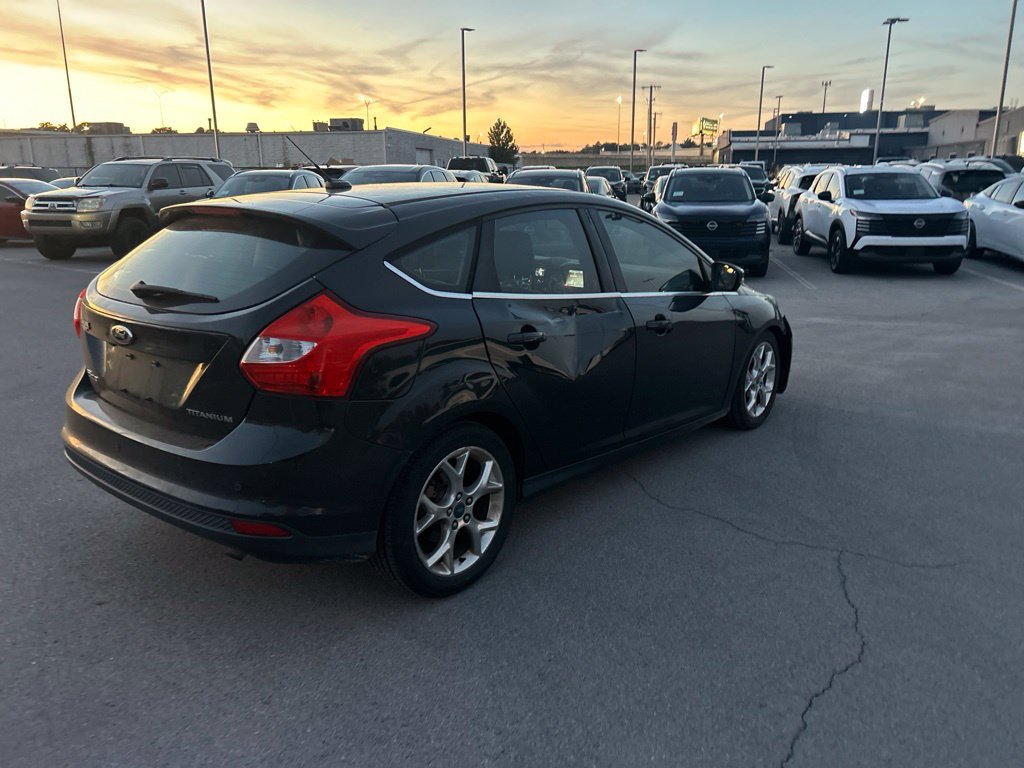 Used 2012 Ford Focus Titanium FWD image 5