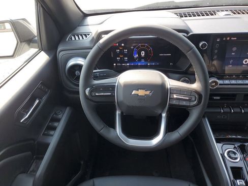 New 2025 Chevrolet Colorado LT w/ LT Convenience Package image 24