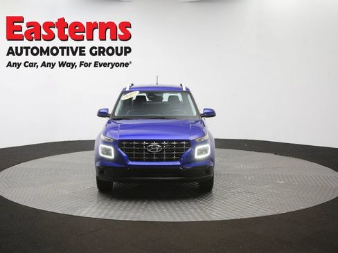 Used 2023 Hyundai Venue Limited w/ Cargo Package FWD image 53