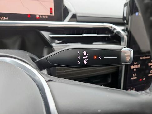 Used 2025 GMC Sierra EV Denali image 17