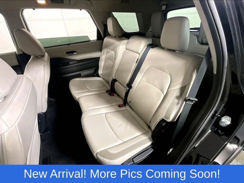 Used 2024 Nissan Pathfinder SL image 25