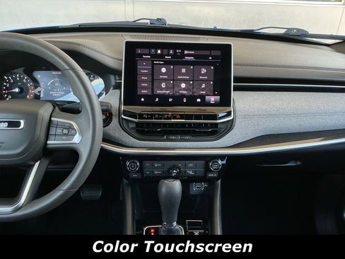 Used 2023 Jeep Compass Sport image 9