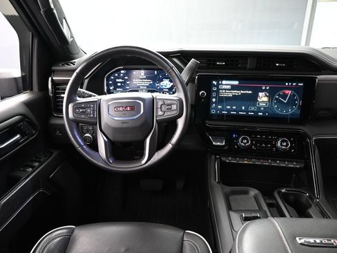 Used 2024 GMC Sierra 2500 AT4X AWD/4WD image 11