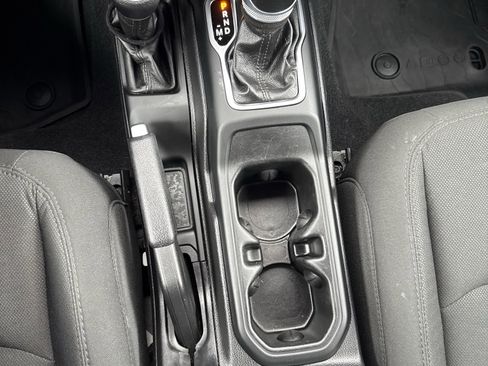 Used 2023 Jeep Wrangler Willys image 28