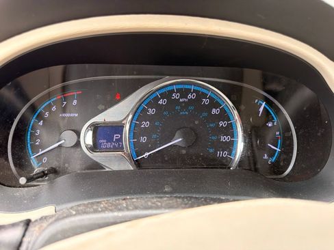 Used 2012 Toyota Sienna XLE w/ XLE Navigation Pkg FWD image 17