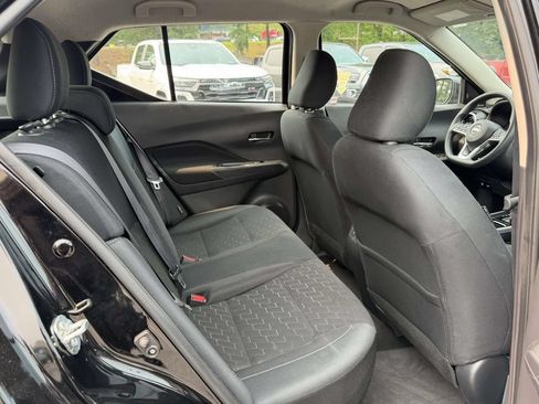 Used 2024 Nissan Kicks SV FWD image 13
