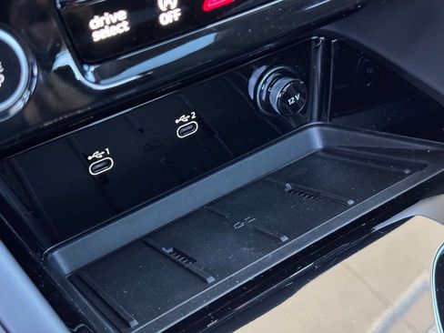 New 2025 Audi Q5 Prestige image 37