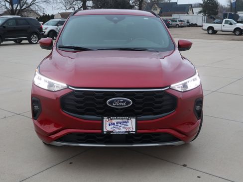 Used 2023 Ford Escape ST-Line Select w/ Tech Pack #2 image 2