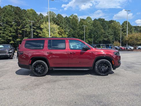 New 2025 Jeep Wagoneer Series II w/ Convenience Group I image 4
