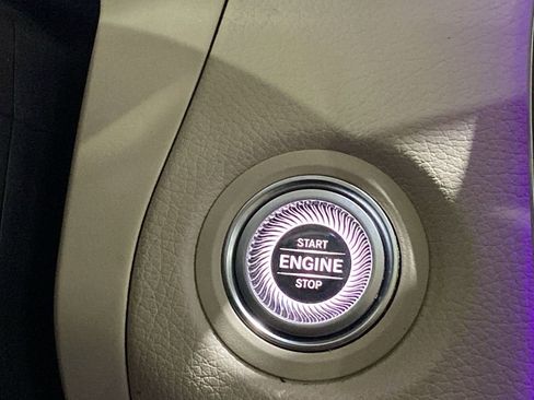 Certified 2021 Mercedes-Benz GLC 300 4MATIC w/ Premium Package image 14