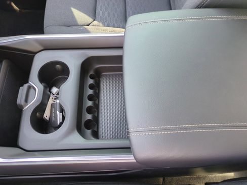 New 2026 RAM 1500 Express AWD/4WD image 15
