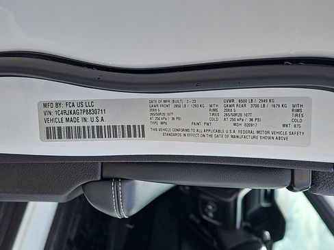 Used 2023 Jeep Grand Cherokee L Altitude image 29