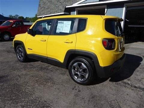 Used 2016 Jeep Renegade Sport w/ Power & Air Group FWD image 8