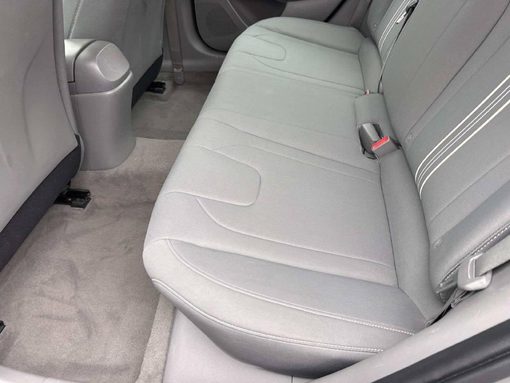 Used 2023 Hyundai Elantra SEL w/ Convenience Package FWD image 15