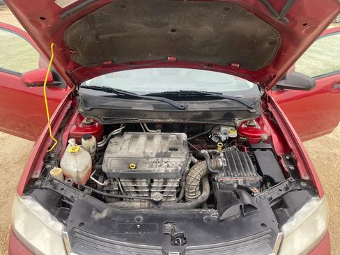 Used 2010 Dodge Avenger R/T image 9