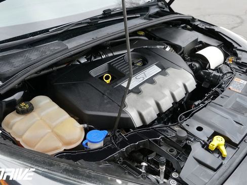 Used 2018 Ford Focus ST w/ Equipment Group 401A image 47