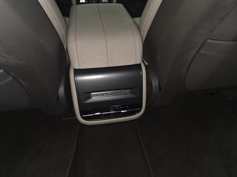 Used 2025 Lincoln Nautilus Premier image 14