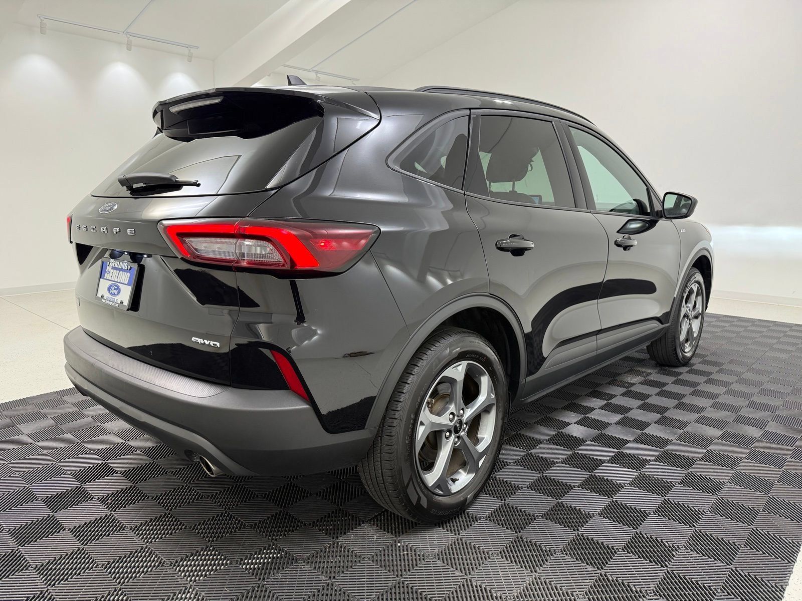 Used 2025 Ford Escape ST-Line AWD/4WD image 7