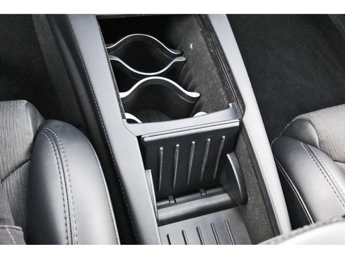 Used 2018 Tesla Model X AWD/4WD image 28