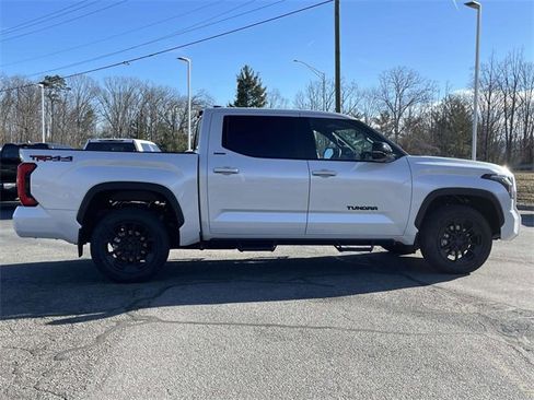 Used 2026 Toyota Tundra Limited w/ TRD Off-Road Package image 6