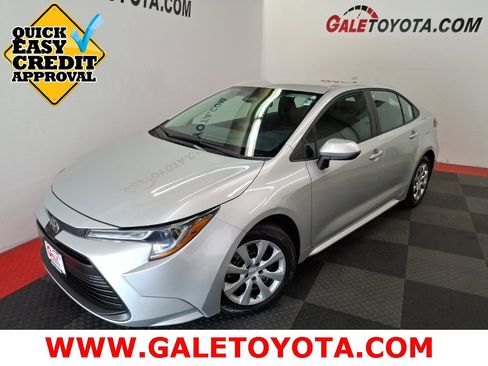 Used 2024 Toyota Corolla LE image 1