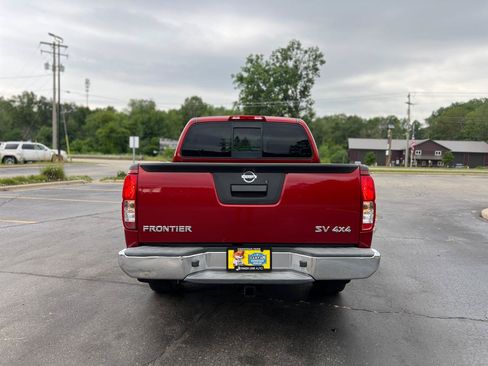 Used 2016 Nissan Frontier SV AWD/4WD image 7