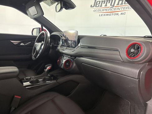 Used 2024 Chevrolet Blazer RS w/ Enhanced Convenience Package image 28