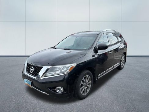 Used 2016 Nissan Pathfinder SL w/ SL Premium Package image 3