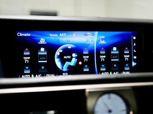 Used 2018 Lexus IS 300 w/ Comfort Package image 20