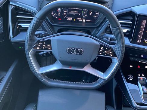 Used 2024 Audi Q4 e-tron Premium Plus w/ Premium Plus image 6