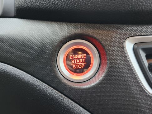 Used 2022 Honda Pilot TrailSport image 8