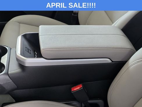 Used 2026 GMC Terrain Elevation w/ Elevation Premium Package FWD image 10