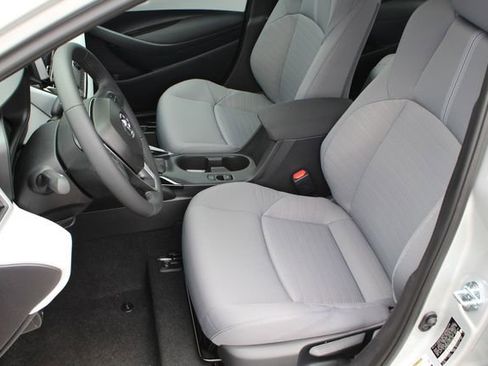 Certified 2026 Toyota Corolla SE w/ SE Package FWD image 9