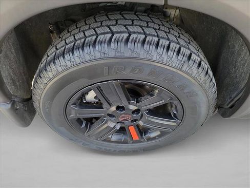 Used 2025 Nissan Rogue SV AWD/4WD image 11